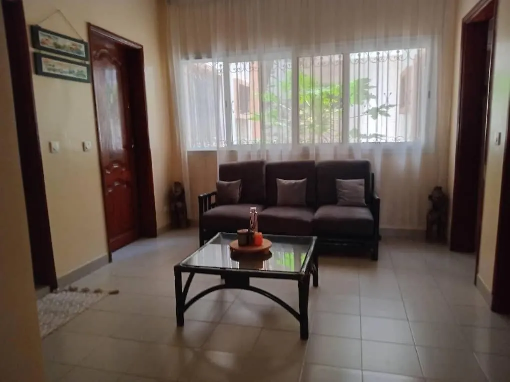 Chambres Doubles Tout Confort Dans Appartement Luxueux Yoff Virage Dakar 0*,