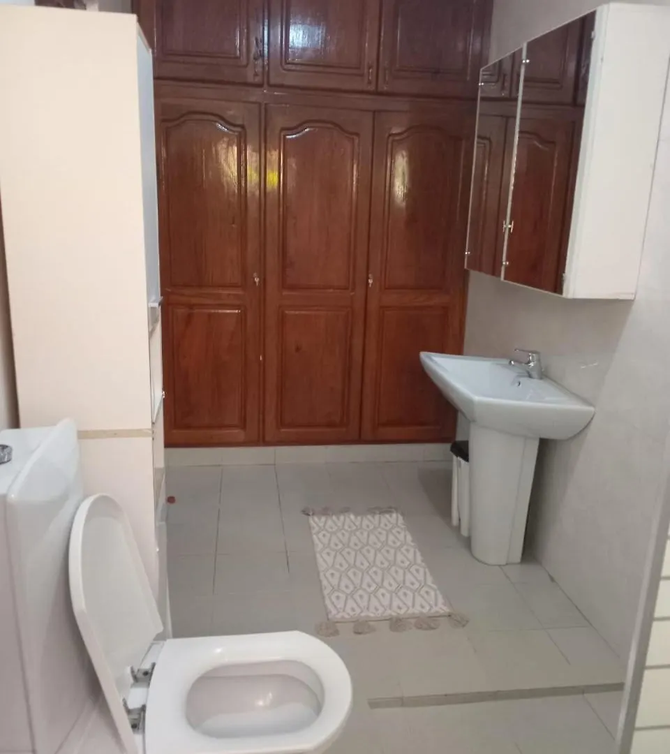 Chambres Doubles Tout Confort Dans Appartement Luxueux Yoff Virage Dakar Senegal